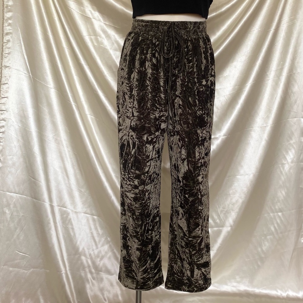 Green Olive Loose Pants - Picture 6 of 8